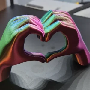 sculpture cœur mains amour
